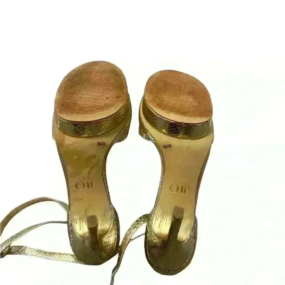 JLO Gold platform pumps - Picture 3 of 4
